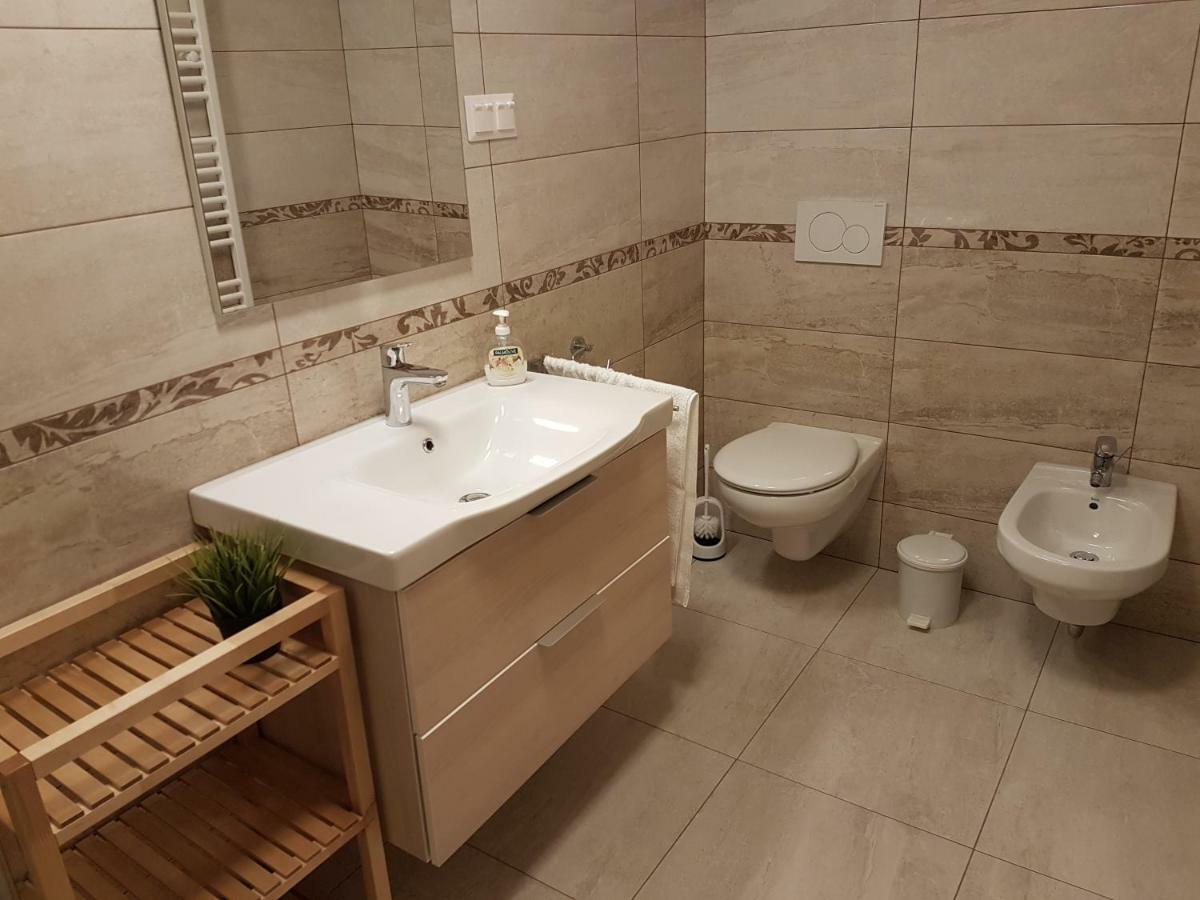 Apartment Eden בלד מראה חיצוני תמונה